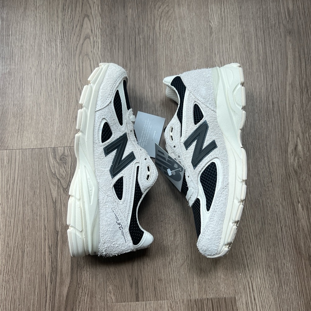 JFG New Balance 990v4